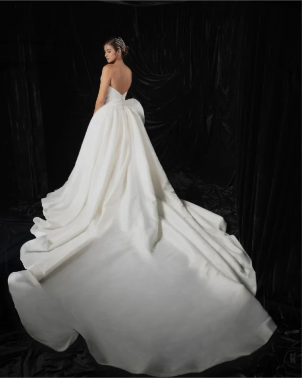 Angela - Image 4